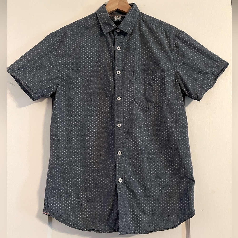 Denim & Flower Men’s Button Down Shirt Size Small